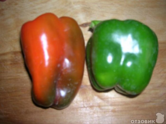 Перец зеленый и красный