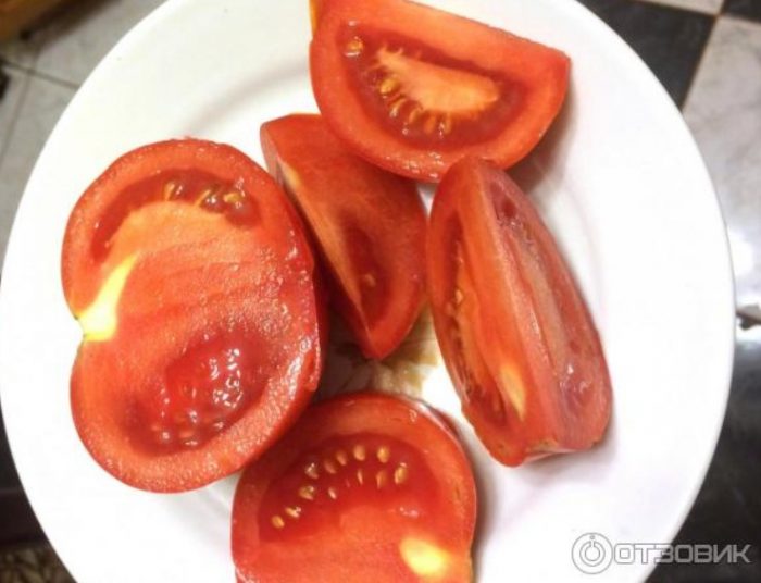 Резанные томаты сорта Дубок