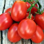 Зрелые томаты красные